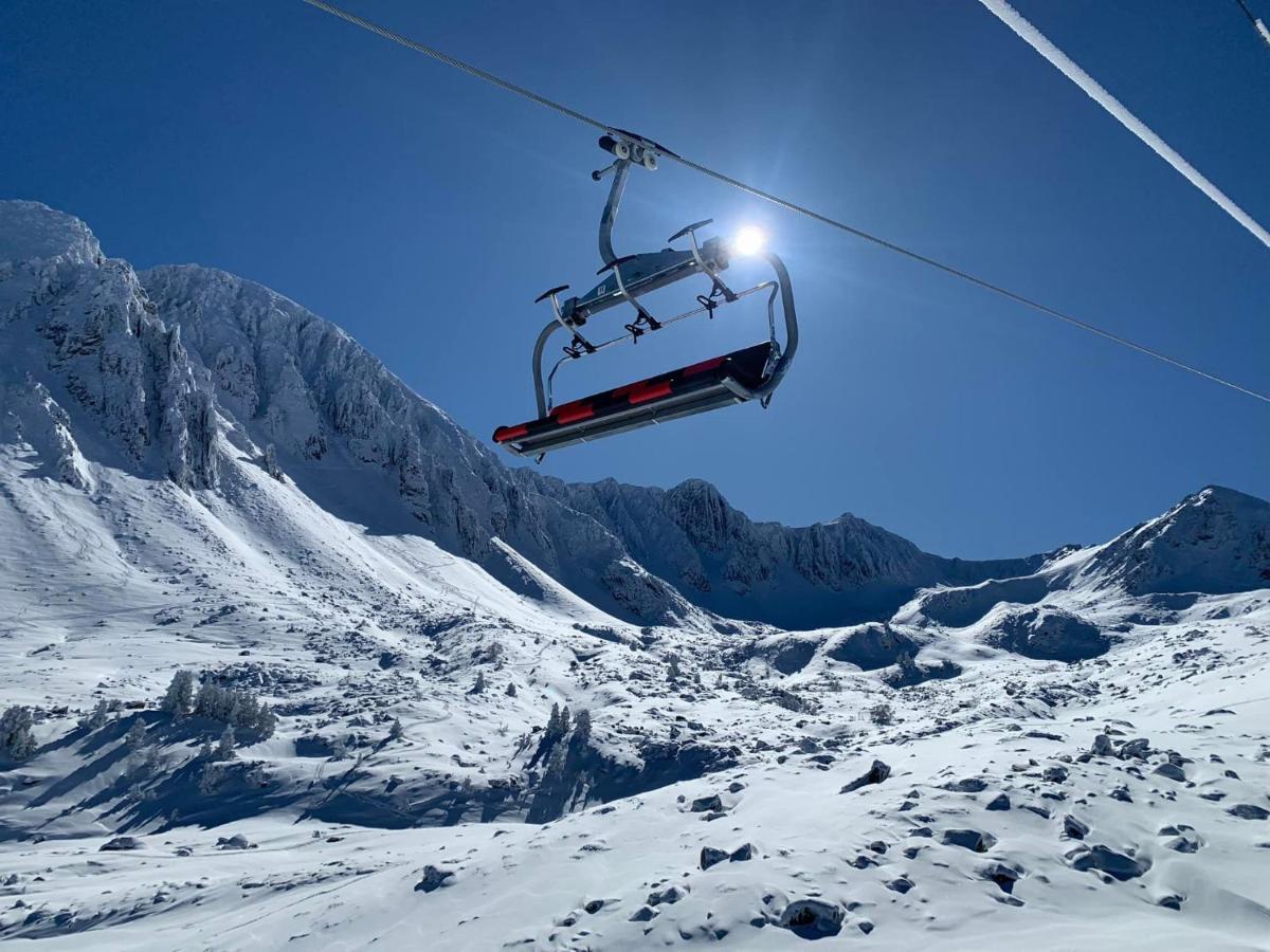 Les Fontanilles Odeillo Chalet 60 Wifi & Parking Gratuit Expose Plein Sud & Plein Pied , Draps & Serviettes De Toilettes Non Inclus, Sabanas Y Toallas No Incluidos Exterior foto